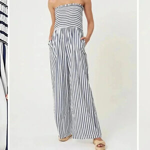 2/$30 Heart Hips Size Small Romper Striped Casual Stretch Soft